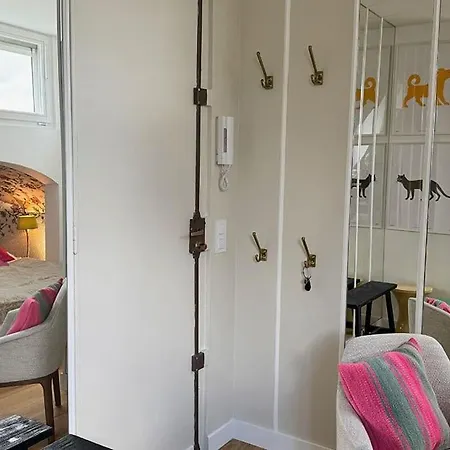 La Cachette Des Stars 20m2 Vue Tour Eiffel Appartamento *